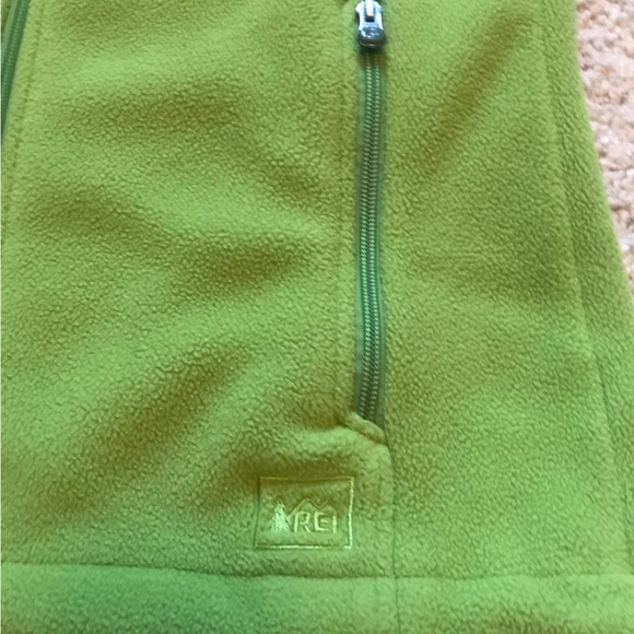 REI Polartec Classic Fleece Vest Womens Size M Full Zip Pockets Green Polyester. - Picture 2 of 6
